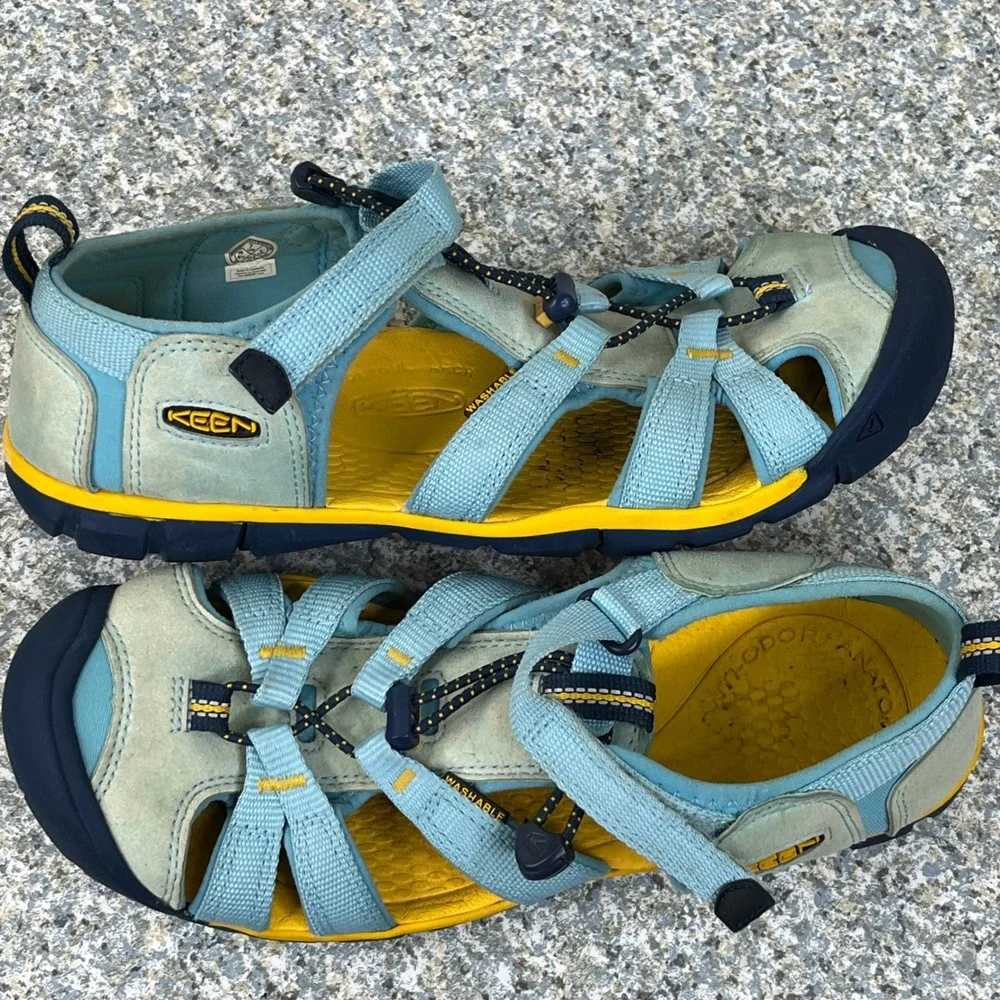 KEEN Sandals Seacamp II CNX Youth 7 Blue Yellow Washable Water Shoes Hiking